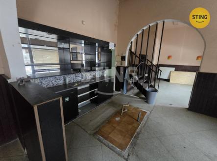 Pronájem obchodní prostor, 90 m²