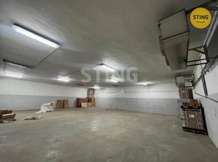 Pronájem skladovací prostor, 526 m²
