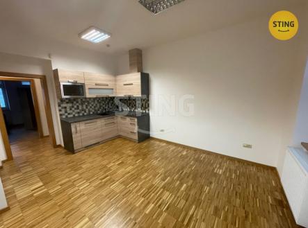 Pronájem kanceláře, 65 m²