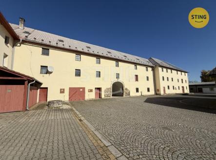 Prodej komerčního objektu, průmyslový areál, 11 584 m²