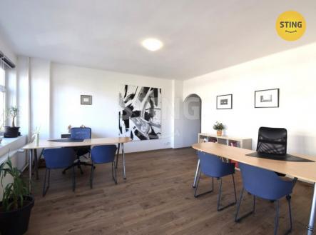 Pronájem kanceláře, 108 m²