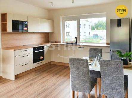 Pronájem domu/vily, 130 m²