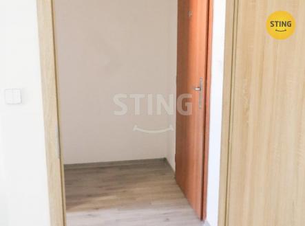 Pronájem bytu, 1+kk, 32 m²