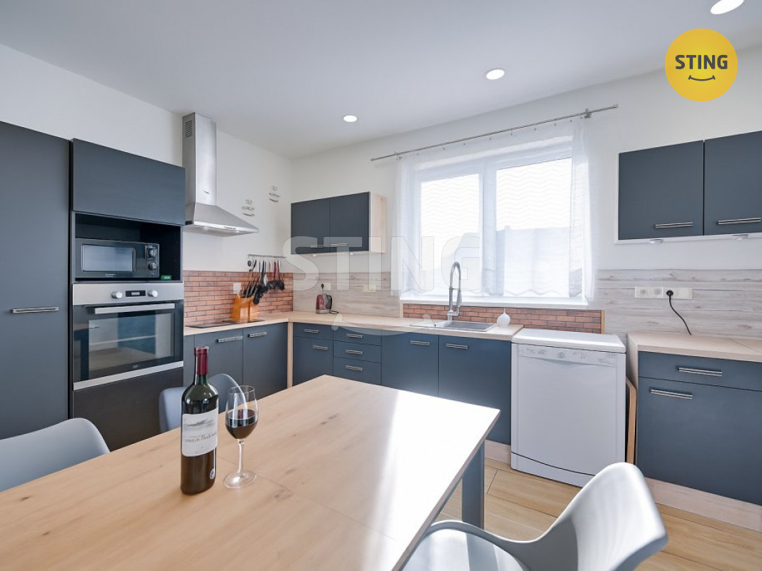 hdr pokoj 6 + kk c sklenice.jpg