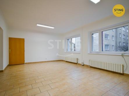 Pronájem kanceláře, 54 m²