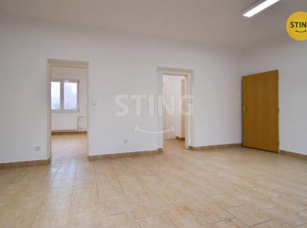 Pronájem kanceláře, 54 m²