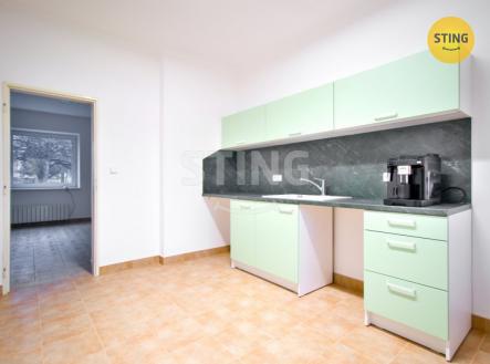 Pronájem kanceláře, 54 m²