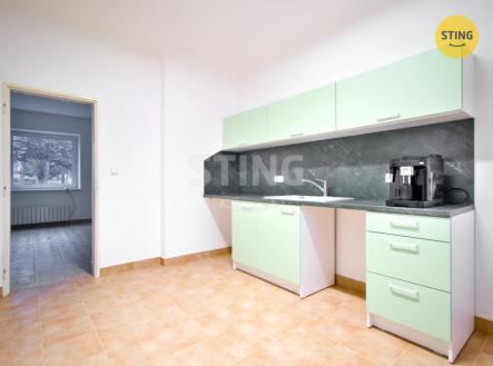 Pronájem kanceláře, 54 m²