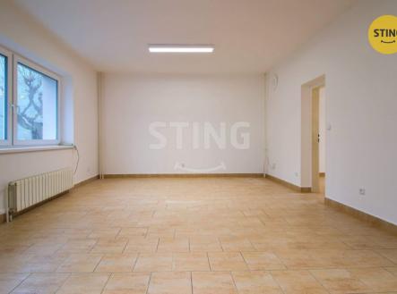 Pronájem kanceláře, 54 m²