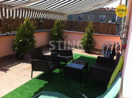 Prodej nájemního domu, 1 250 m²