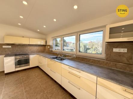 Pronájem bytu, 3+kk, 102 m²