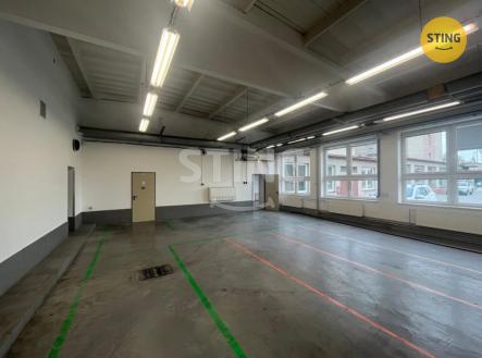 Pronájem skladovací prostor, 662 m²