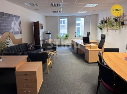 Pronájem kanceláře, 114 m²