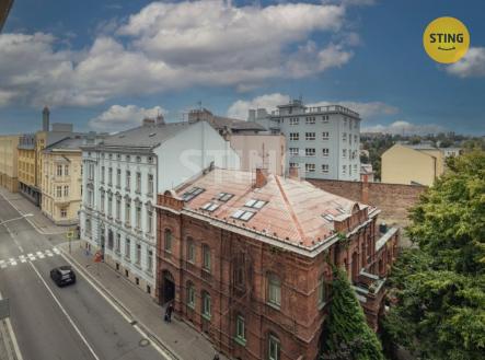 Pronájem kanceláře, 112 m²