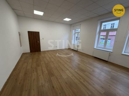 Pronájem kanceláře, 75 m²