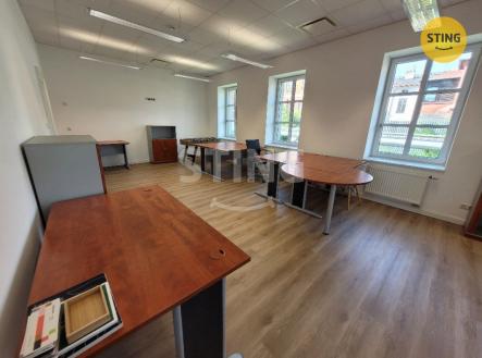 Pronájem kanceláře, 56 m²