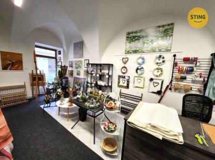 Pronájem obchodní prostor, 70 m²