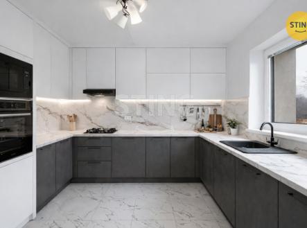 Prodej bytu, 3+1, 158 m²