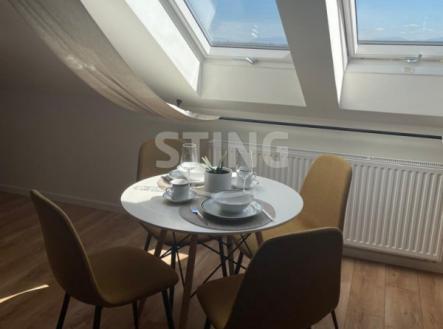 Pronájem bytu, 2+kk, 77 m²