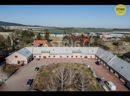Pronájem skladu, 500 m²