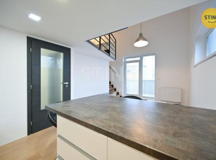 Pronájem bytu, 2+kk, 57 m²