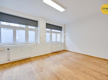 Pronájem kanceláře, 108 m²