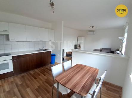 Pronájem bytu, 1+kk, 35 m²