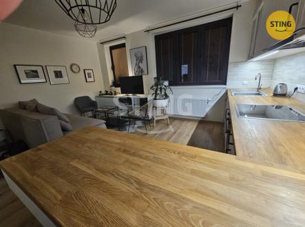 Pronájem bytu, 1+kk, 32 m²