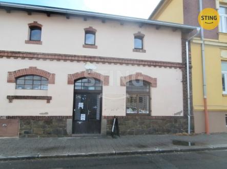 Pronájem obchodní prostor, 108 m²