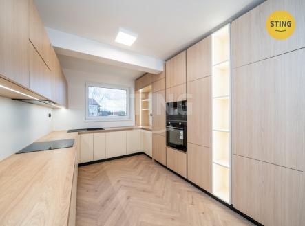 Prodej domu/vily, 242 m²