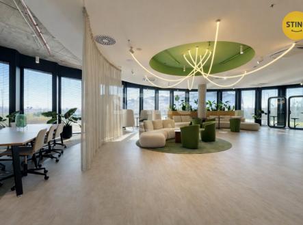 Pronájem kanceláře, 4 400 m²