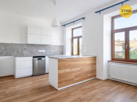 Pronájem bytu, 3+1, 100 m²