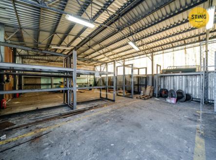 Pronájem skladovací prostor, 200 m²