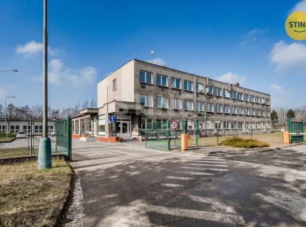 Pronájem skladovací prostor, 200 m²