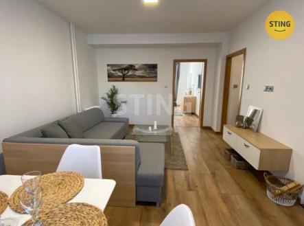 Pronájem bytu, 3+kk, 71 m²