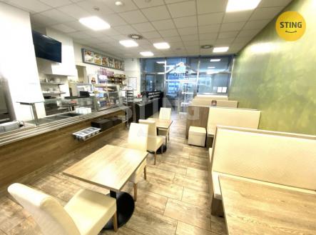 Pronájem restaurace, 372 m²