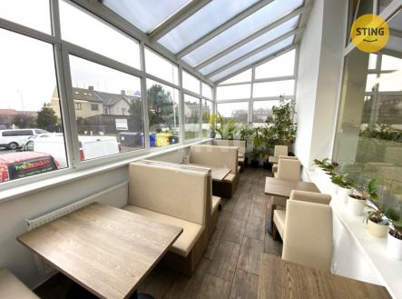 Pronájem restaurace, 372 m²