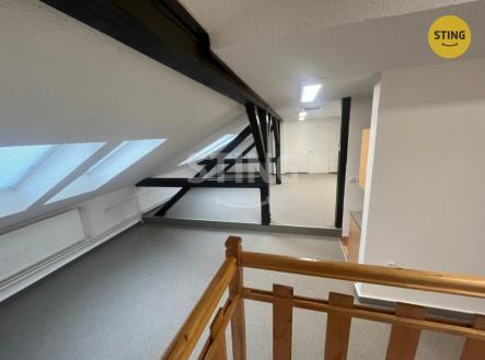 Pronájem kanceláře, 120 m²