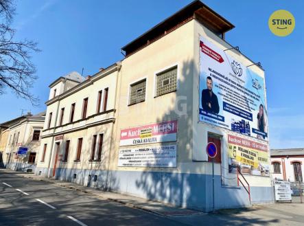 Pronájem obchodní prostory, 181 m²