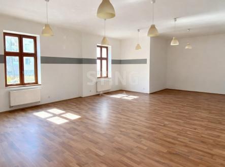 Pronájem obchodní prostory, 181 m²