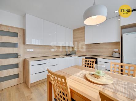 Pronájem bytu, 2+1, 71 m²