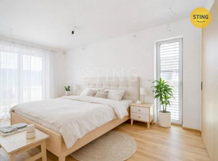 Pronájem bytu, 3+kk, 74 m²