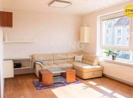 Pronájem bytu, 3+kk, 82 m²