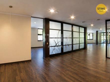 Pronájem restaurace, 655 m²