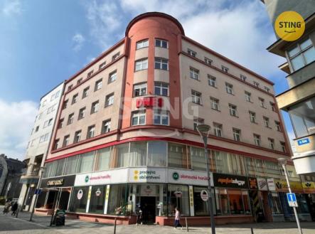 Pronájem kanceláře, 65 m²