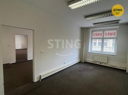 Pronájem kanceláře, 65 m²