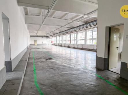 Pronájem komerčního objektu, sklad, 600 m²