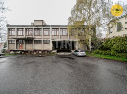 Prodej komerčního objektu, obchodní centrum, 1 300 m²