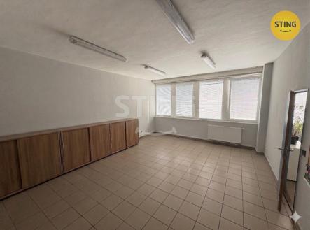 Pronájem kanceláře, 67 m²