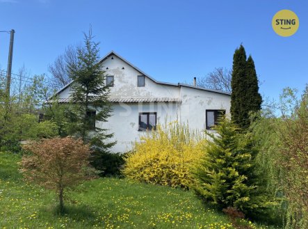 Dvougenerační dům s velkou zahradou k rekonstrukci, 1761m2, Červená Lhota u Loštic